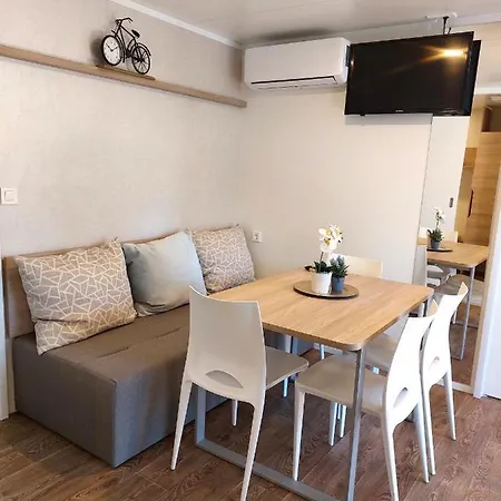 Amadria Park Trogir - Mobile Homes 브랜지카