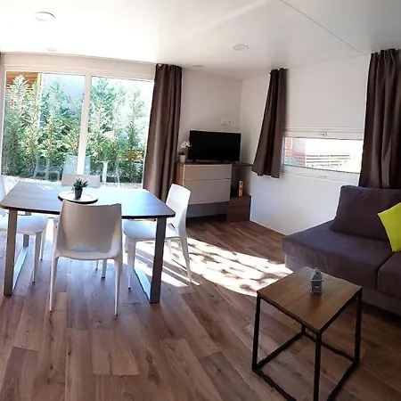홀리데이파크 Amadria Park Trogir - Mobile Homes 브랜지카