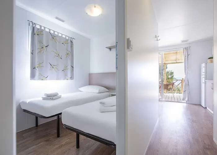 База отдыха Amadria Park Trogir - Mobile Homes Сегет-Враница