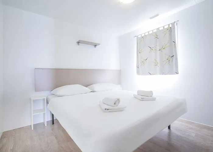 База отдыха Amadria Park Trogir - Mobile Homes 4*